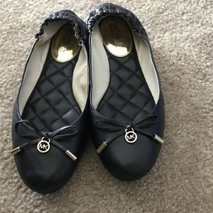 Michael Kors size 8 flats.